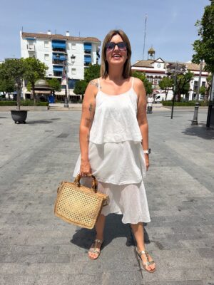 Vestido Chedey beige.