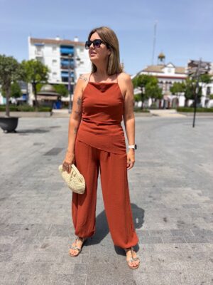 Conjunto FuerteVentura teja.