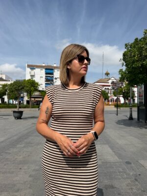 Vestido mil rayas beige-chocolate.