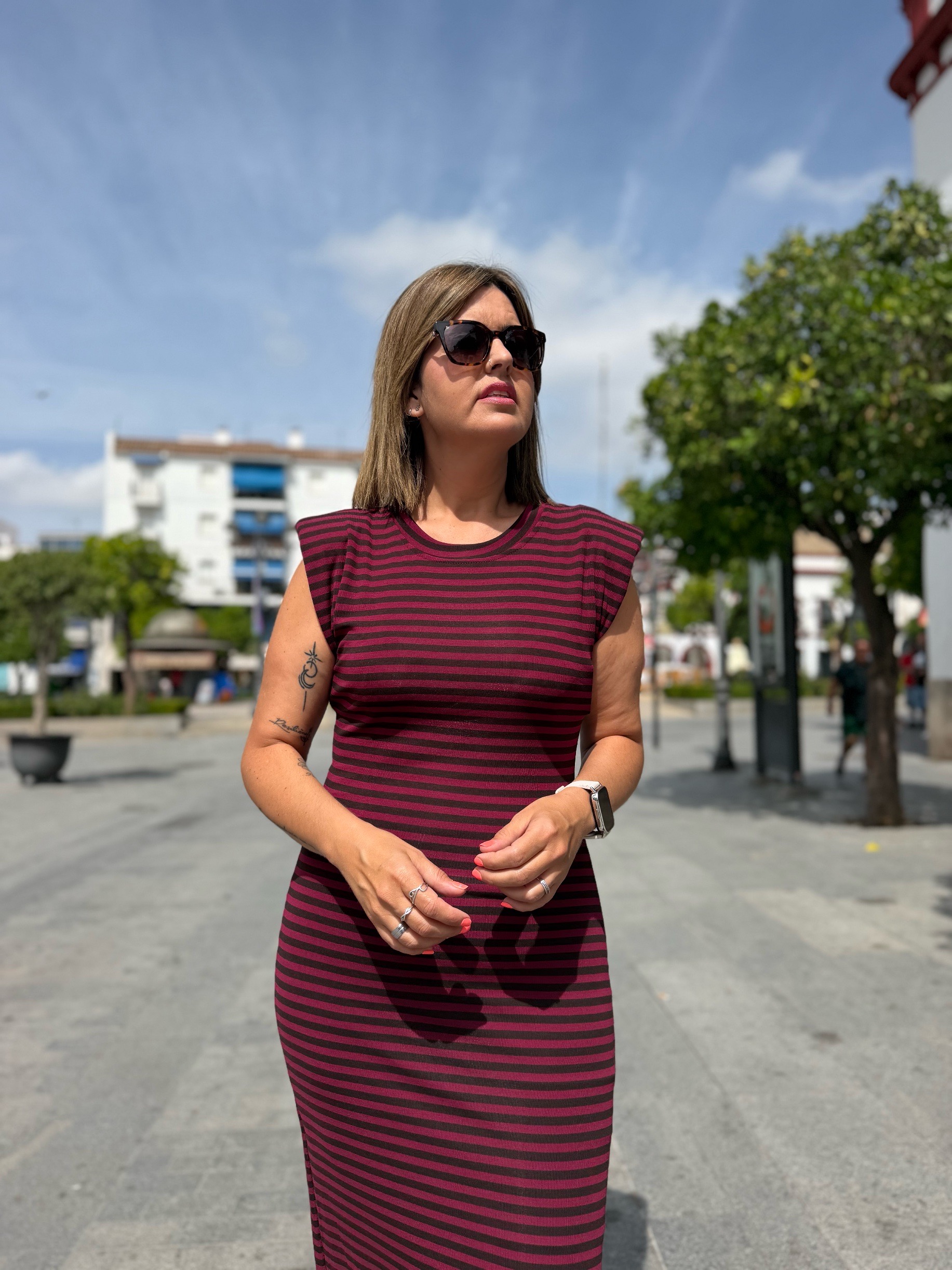Vestido mil rayas naranja-burdeos. - Imagen 2