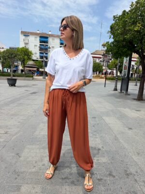Pantalón balón fluido teja.