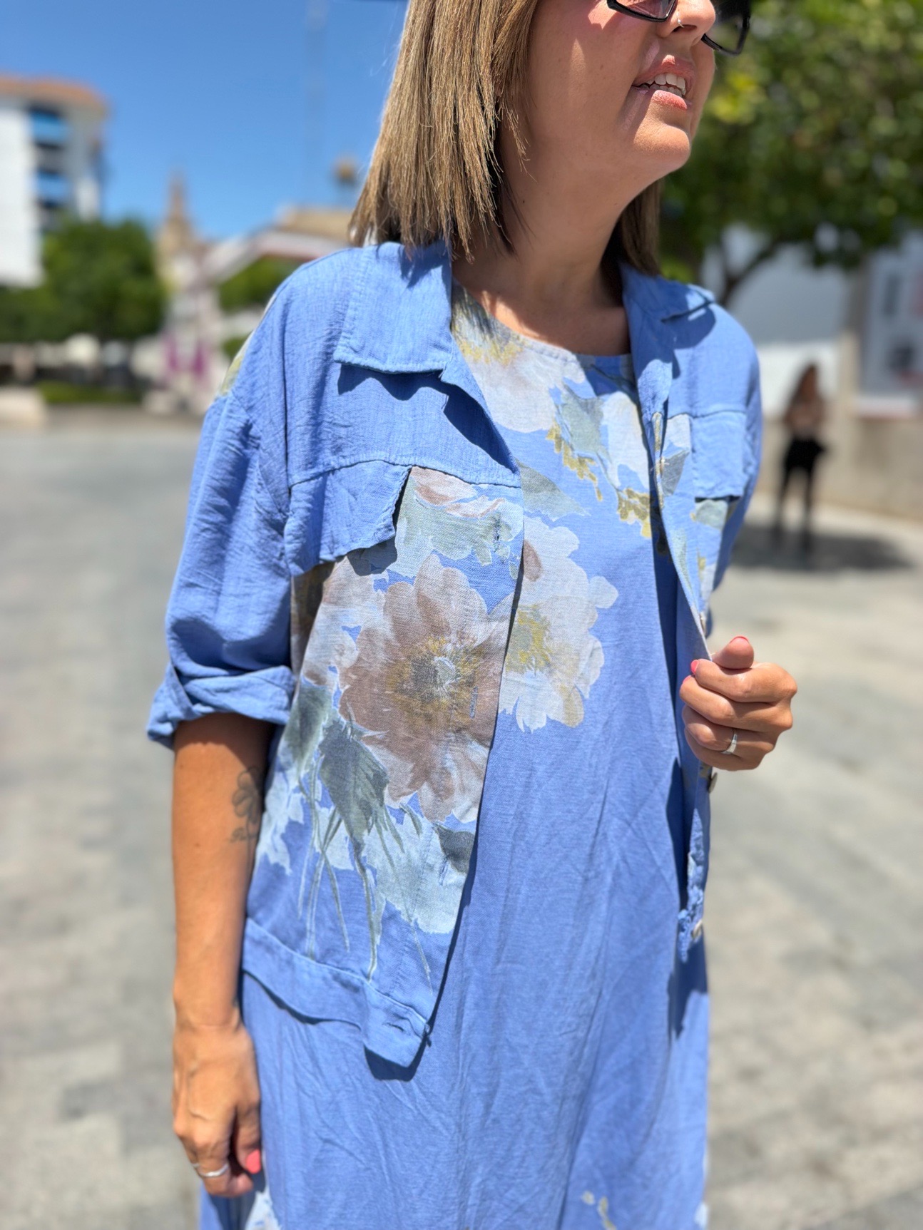 Conjunto tropical vestido+bomber celeste. - Imagen 2