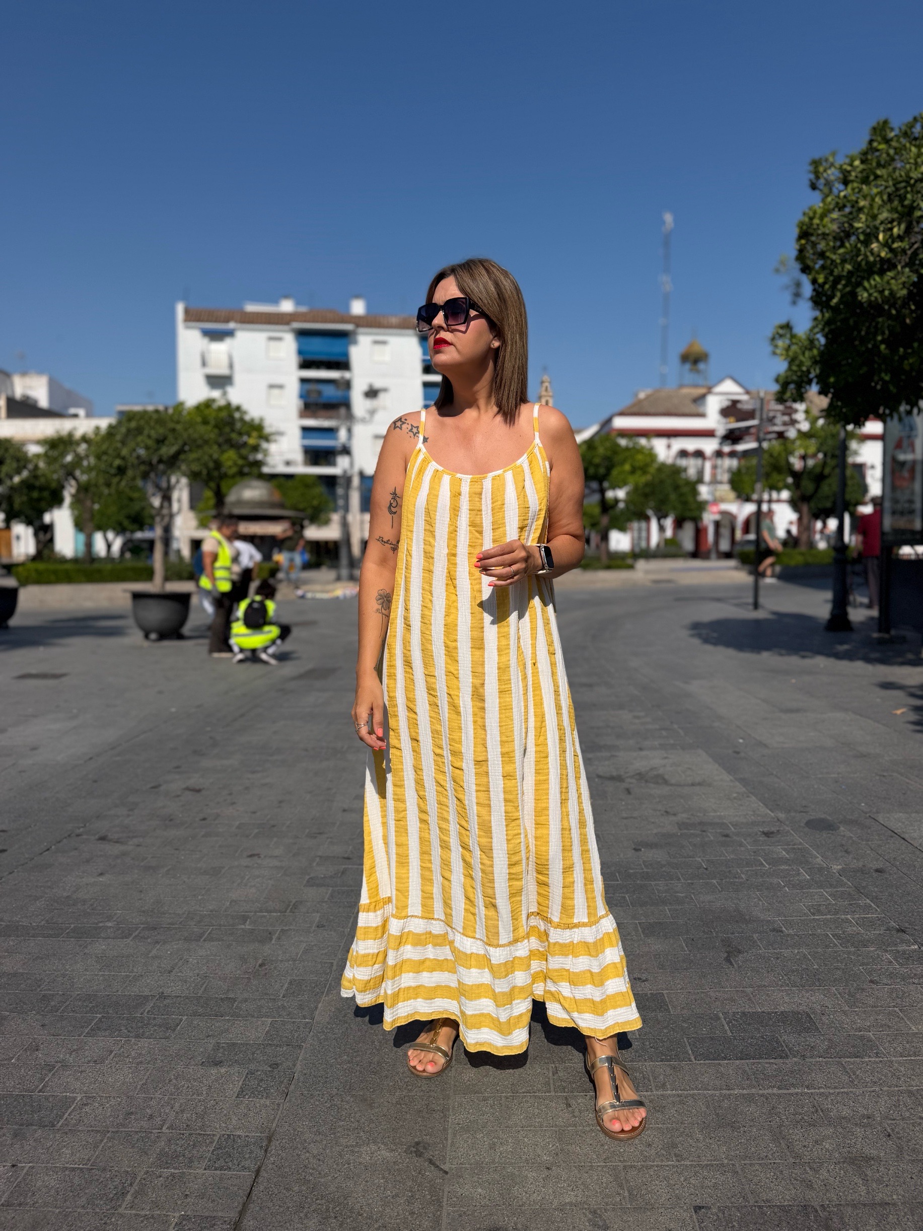 Vestido brisa bambula mostaza. - Imagen 2