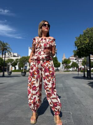 Conjunto Laia beige.