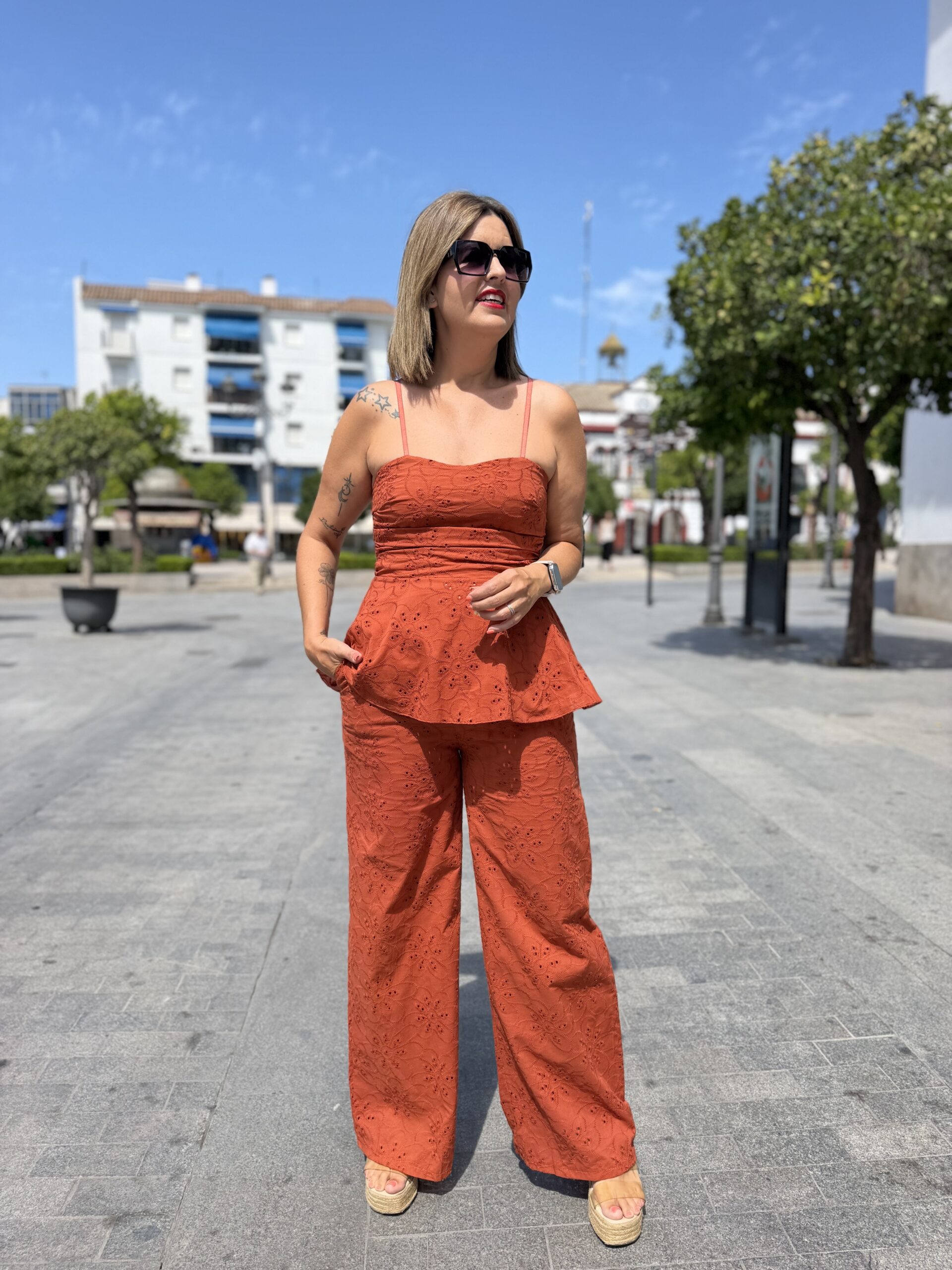 Conjunto Leila teja.