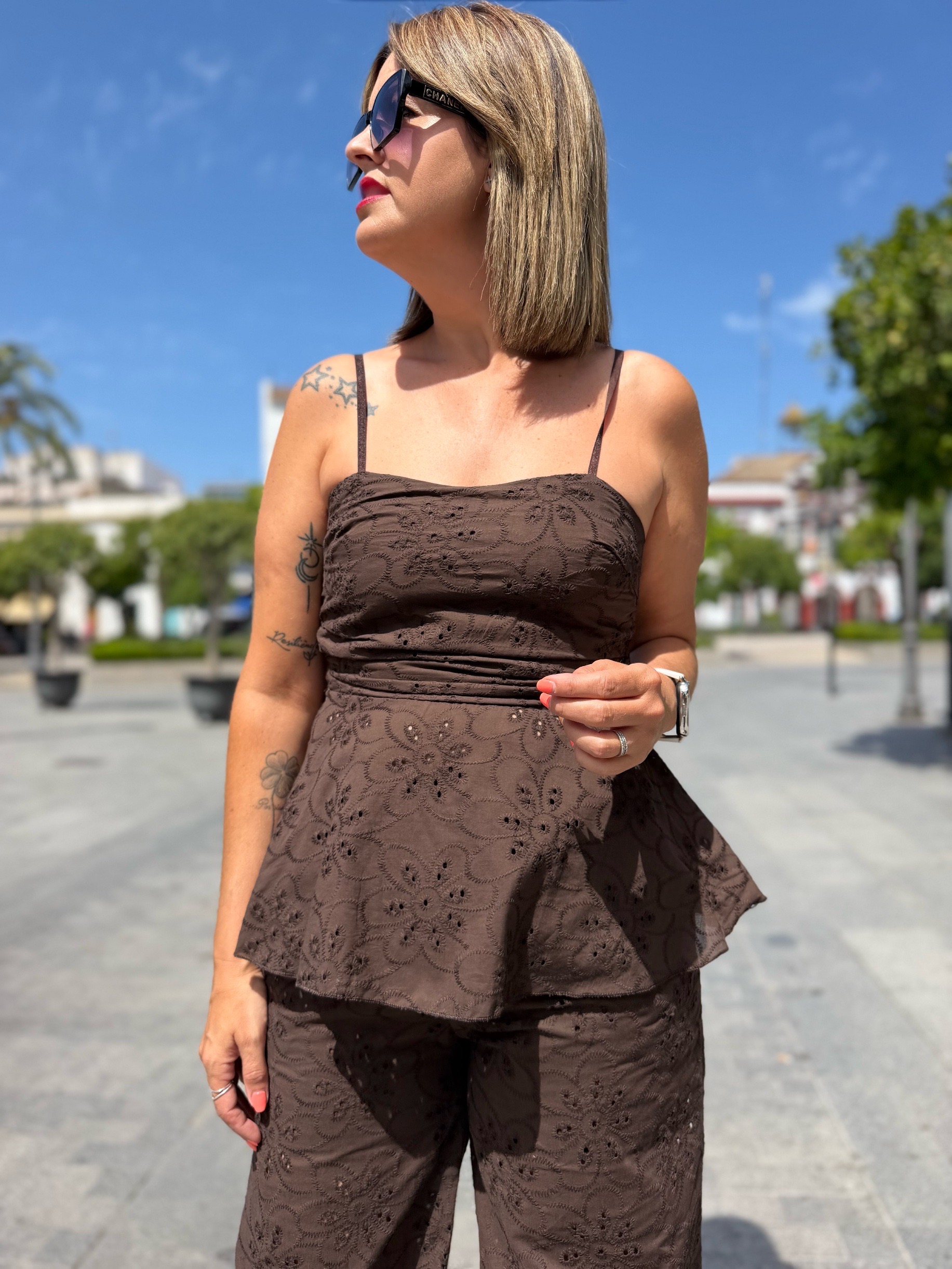 Conjunto Leila chocolate. - Imagen 3