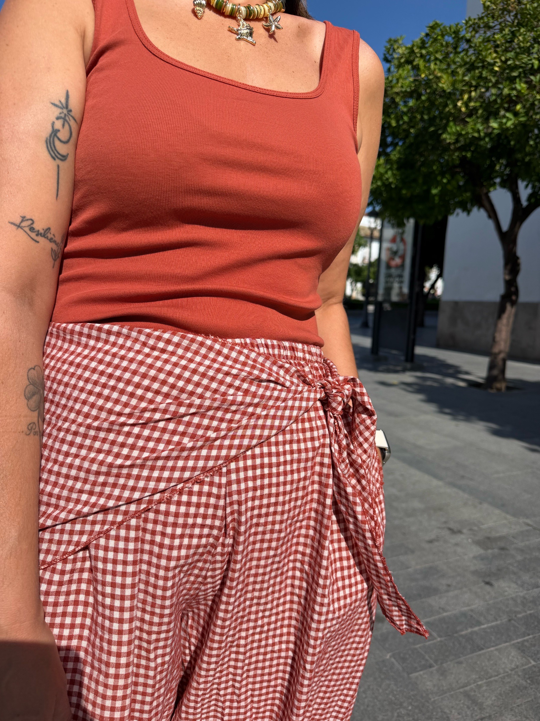 Pantalón balón vivhy trend teja. - Imagen 2