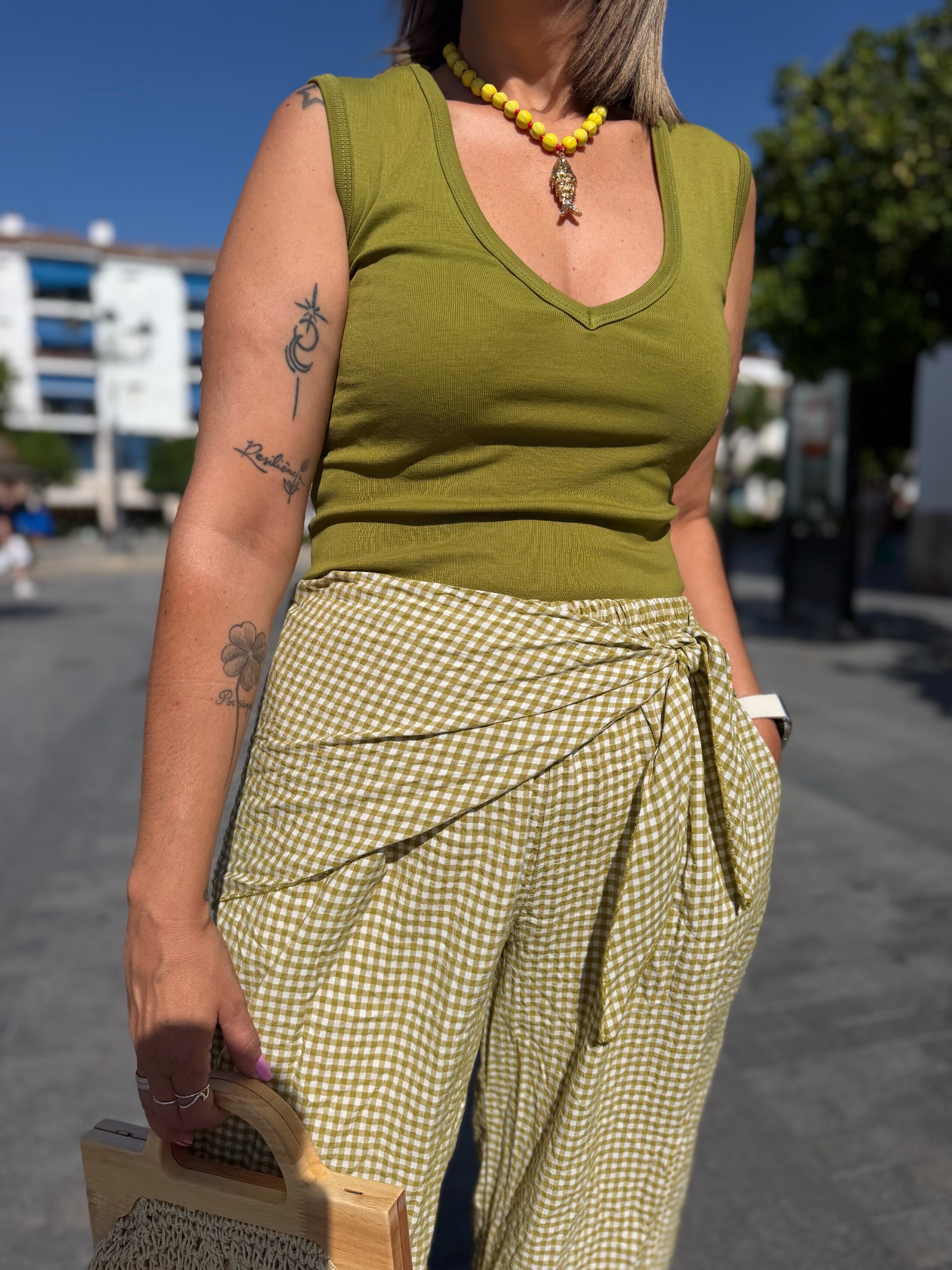 Pantalón balón vivhy trend verde. - Imagen 2