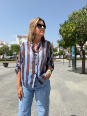 Camisa cuello maro franjas chocolate-azul.