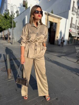 Conjunto Tuki Tuki beige.