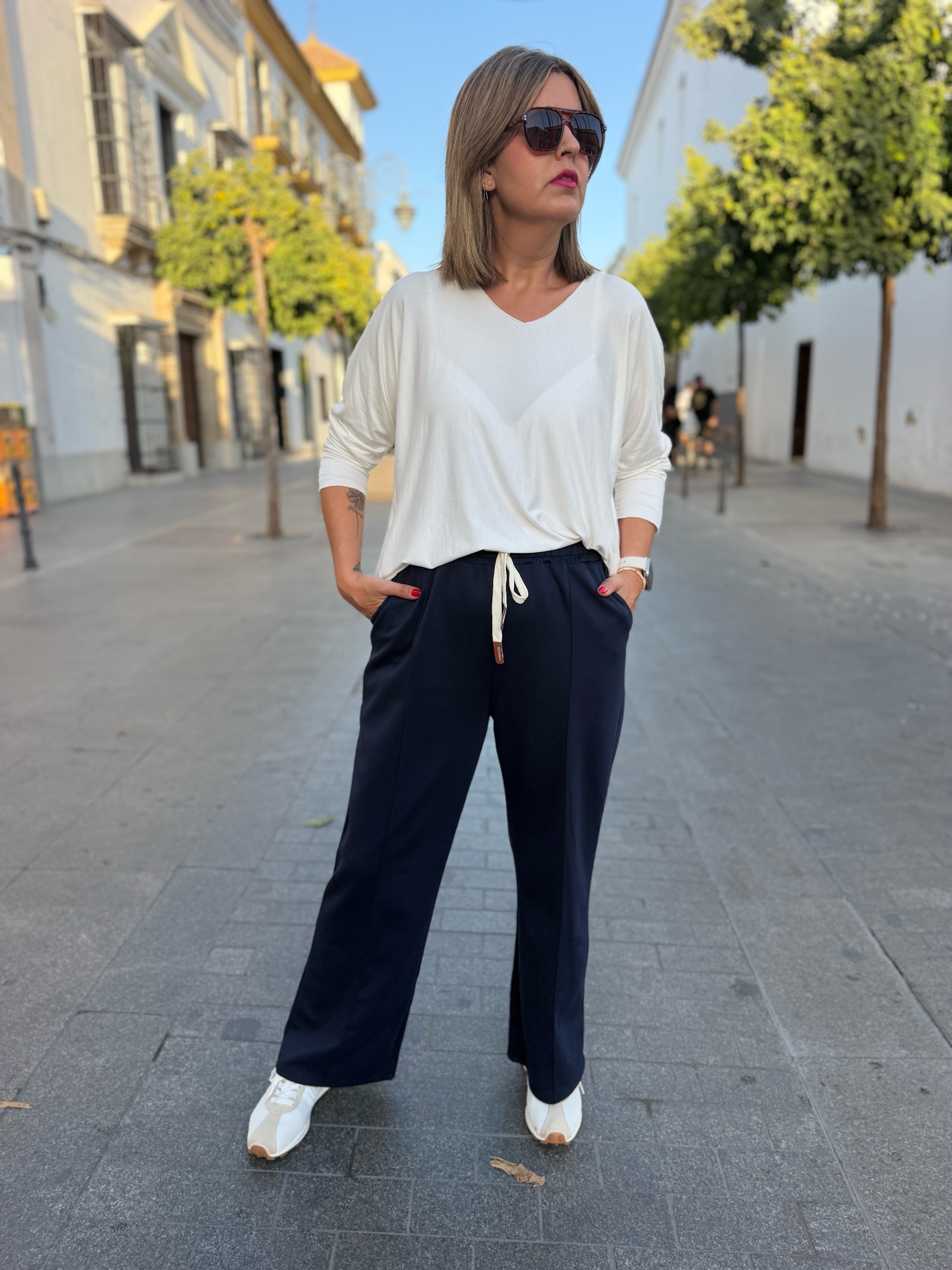 Pantalón sport recto costura marino. - Imagen 2