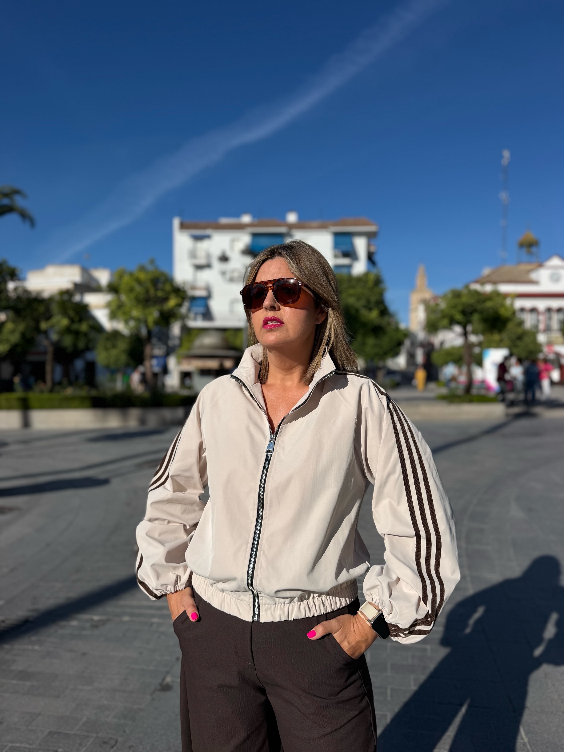Chaqueta Urban beige. - Imagen 4