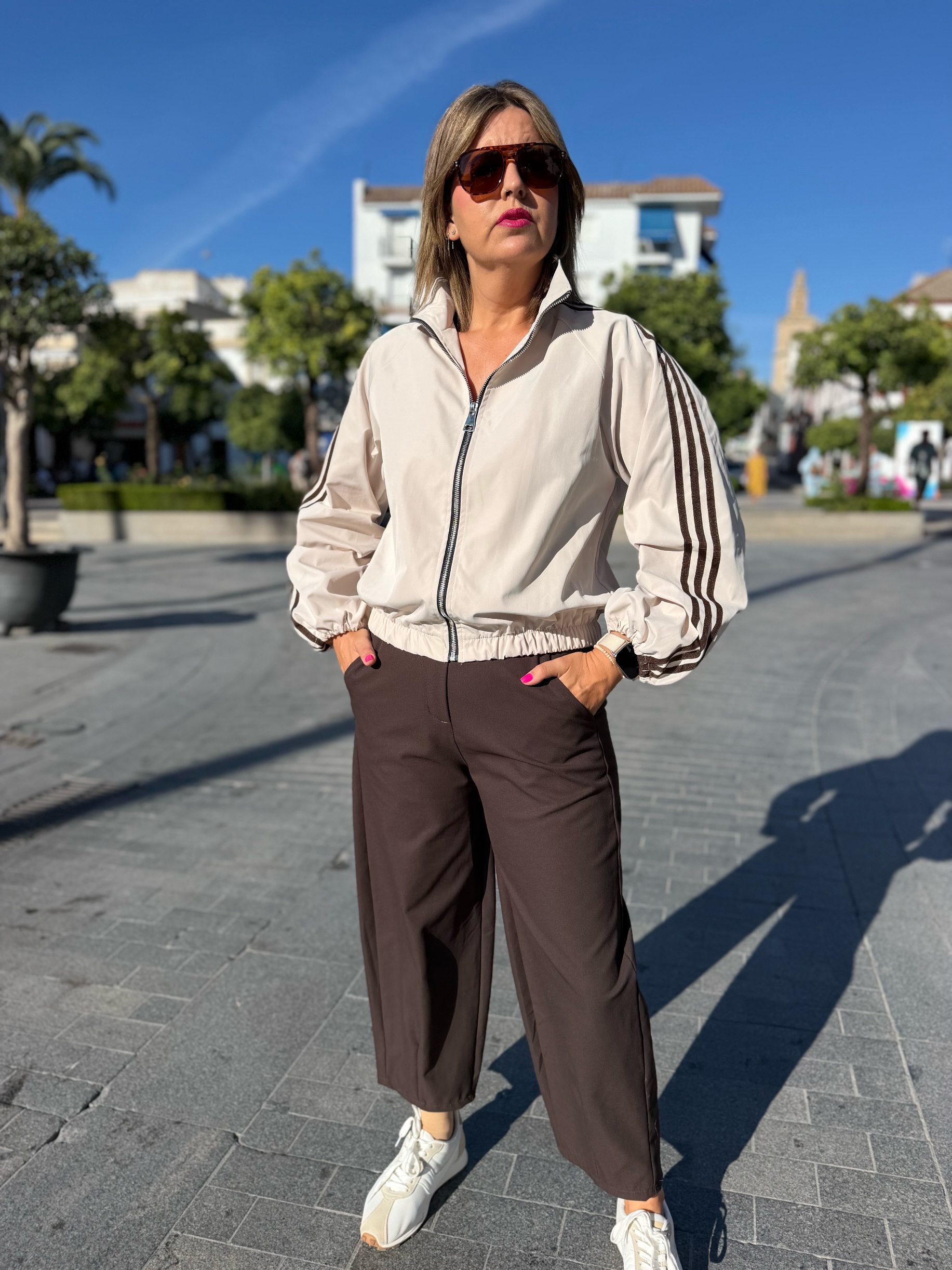 Chaqueta Urban beige. - Imagen 3