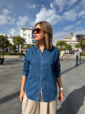 Camisa denim.