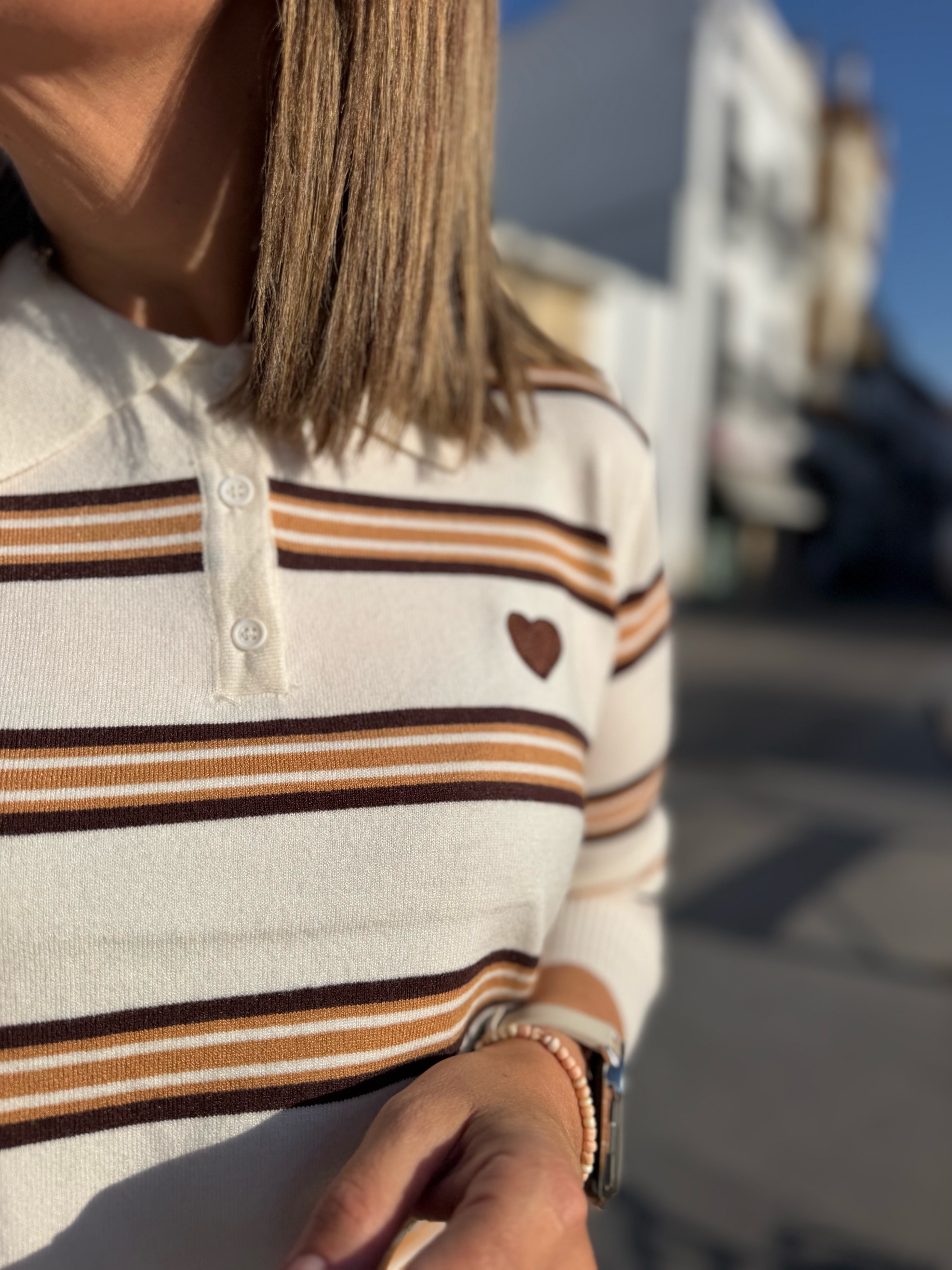 Jersey cuello polo rayas beige. - Imagen 3