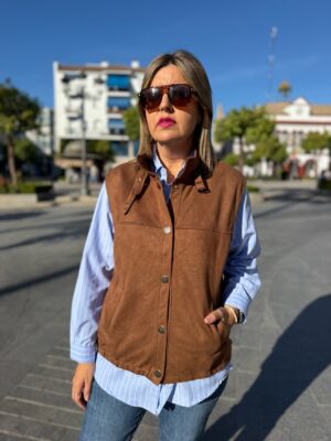 Chaleco Siena camel.