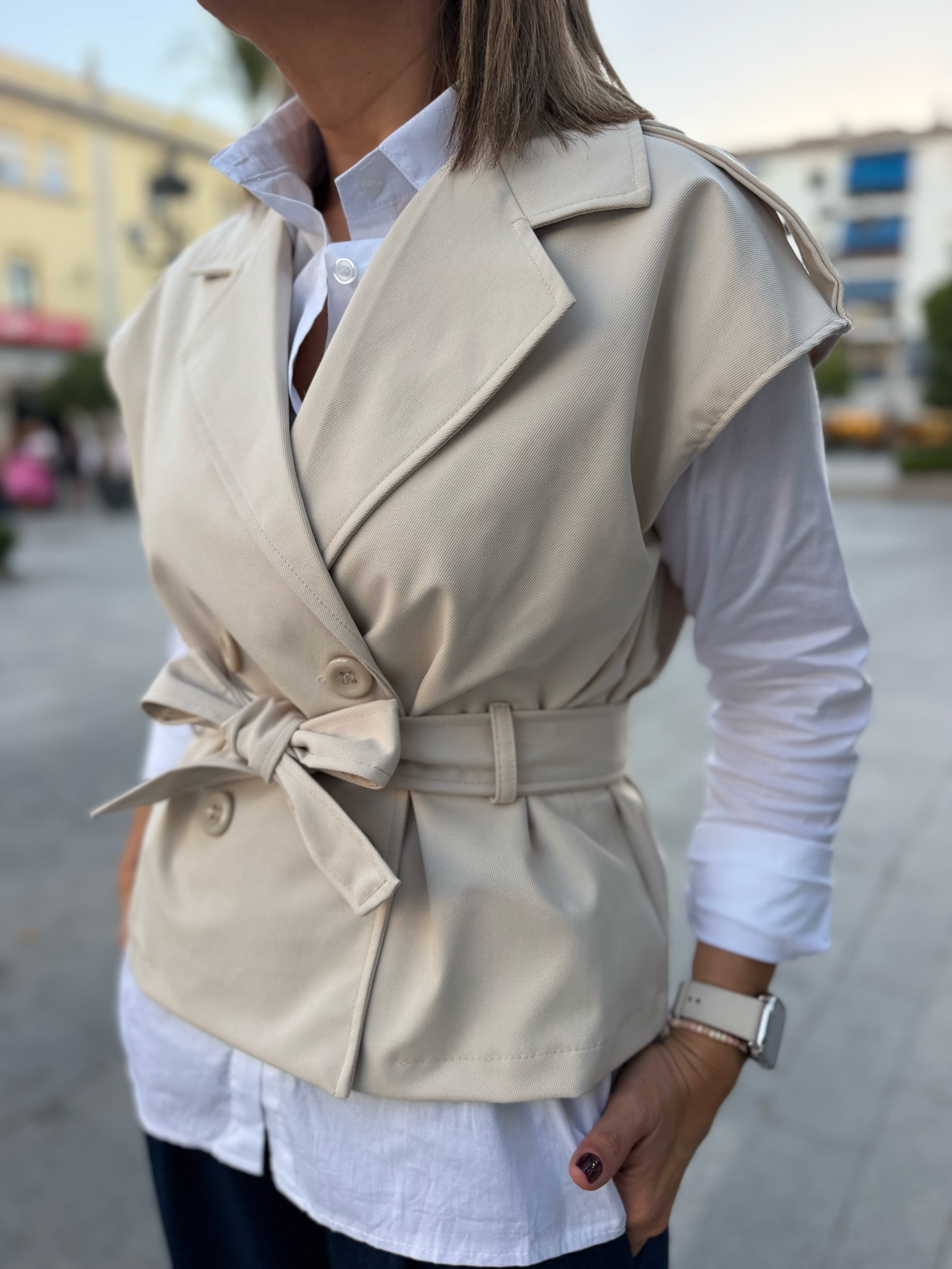 Chaleco Boston beige.