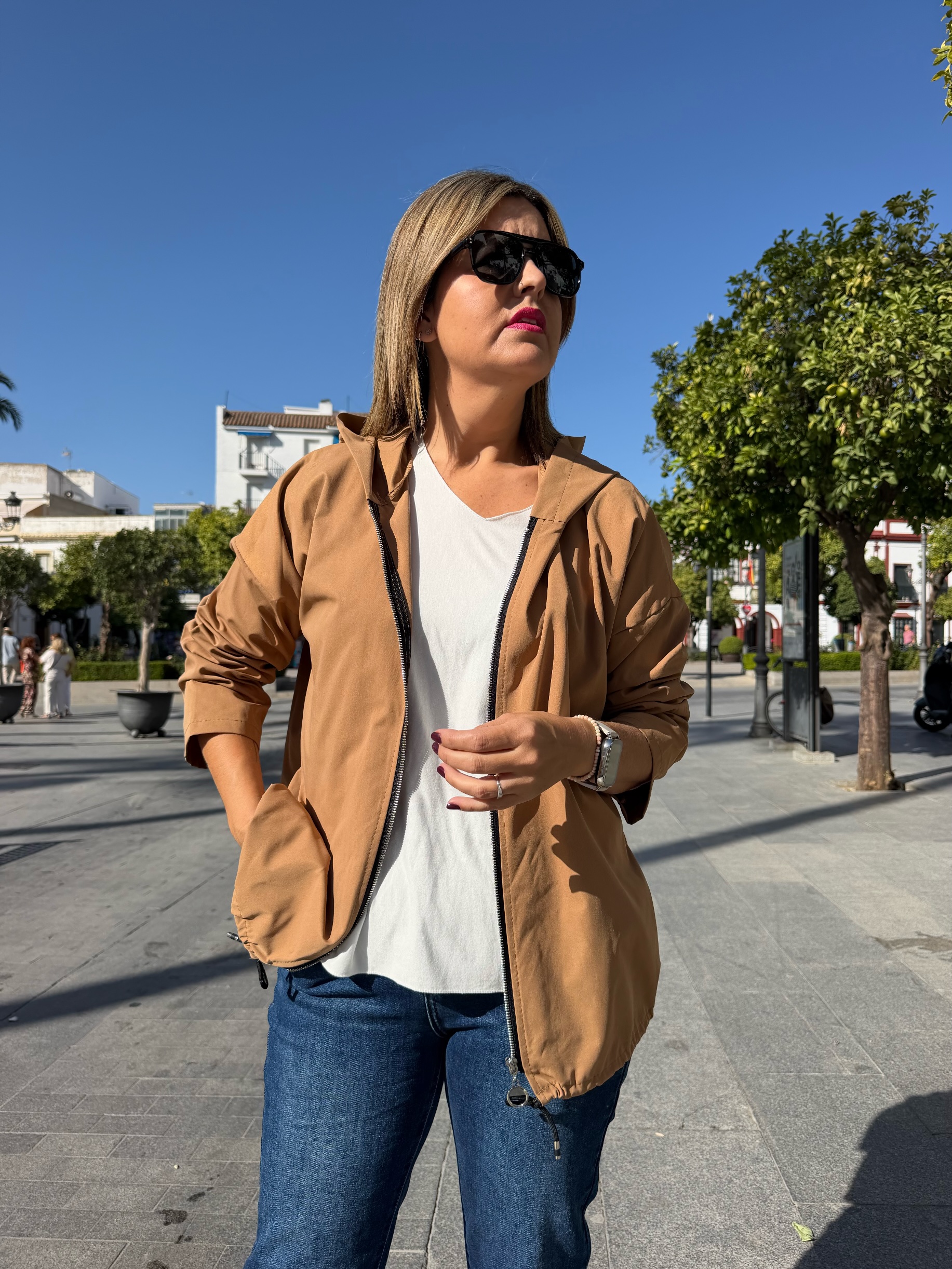 Chaqueta Rain camel. - Imagen 3